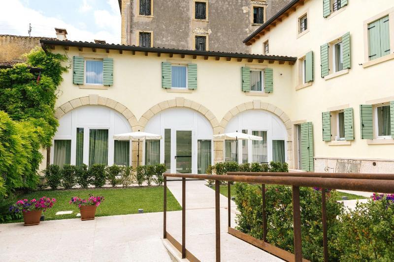 Hotel Villa Moron Negrar Exterior photo
